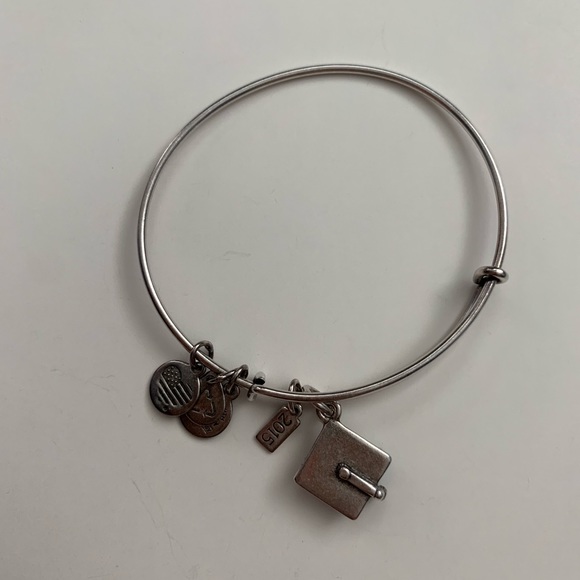 Alex and Ani Graduation Hat Charm - Picture 1 of 5